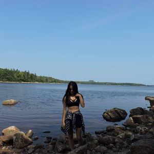 Meet your Posher, Karine